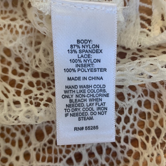 Pretty, Delicate, Cream lace tank - Picture 8 of 8